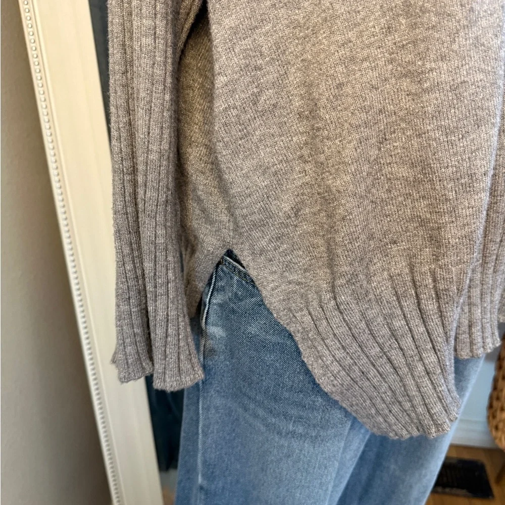 Cyrus Heather Gray Turtleneck Sweater
